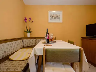 Ferienwohnung für 4 Personen (52 m²) in Rab 7/10