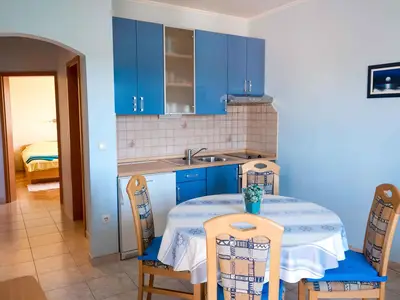 Ferienwohnung für 4 Personen (42 m²) in Rab 6/10