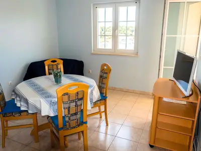 Ferienwohnung für 4 Personen (42 m²) in Rab 8/10