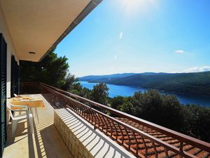 23774376-Ferienwohnung-8-Rabac-300x225-1