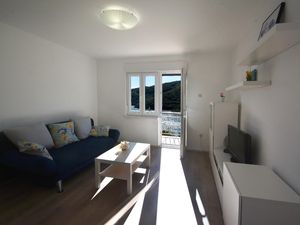 23108659-Ferienwohnung-8-Rabac-300x225-2