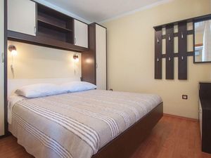 22954961-Ferienwohnung-3-Rabac-300x225-4