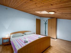 23665206-Ferienwohnung-6-Rabac-300x225-2