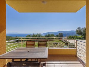 23846566-Ferienwohnung-6-Rabac-300x225-3