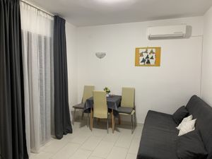 23929808-Ferienwohnung-2-Rabac-300x225-2