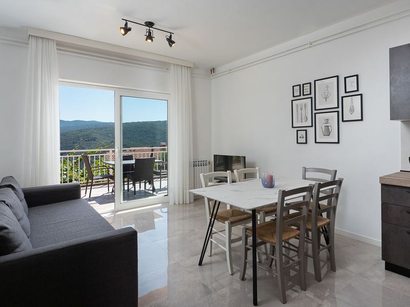 23941551-Ferienwohnung-5-Rabac-800x600-1