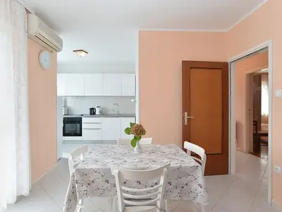 Ferienwohnung für 5 Personen in Rabac 9/10