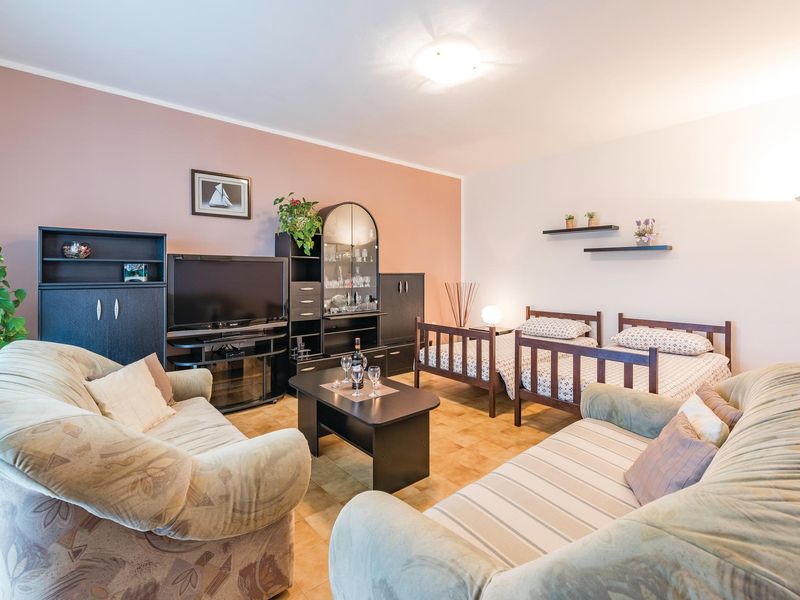 23709136-Ferienwohnung-4-Rabac-800x600-2