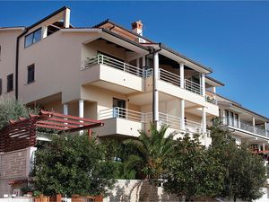 23739493-Ferienwohnung-4-Rabac-300x225-1