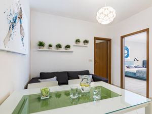 18323395-Ferienwohnung-4-Rabac-300x225-4