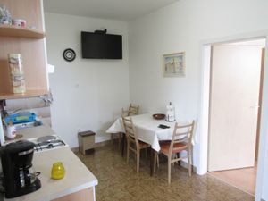 18559778-Ferienwohnung-4-Rabac-300x225-2