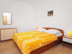 18559778-Ferienwohnung-4-Rabac-300x225-4