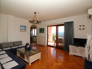 18559910-Ferienwohnung-8-Rabac-300x225-1