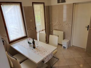 18699154-Ferienwohnung-5-Rabac-300x225-3