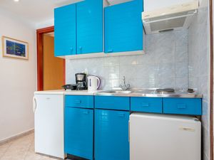 19109758-Ferienwohnung-4-Rabac-300x225-3