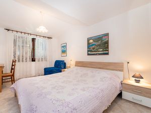 19109758-Ferienwohnung-4-Rabac-300x225-4