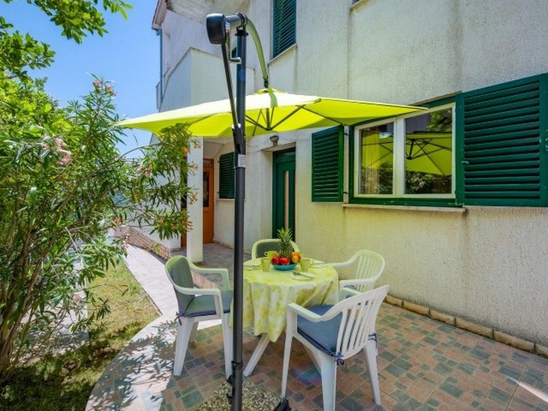 22093087-Ferienwohnung-6-Rabac-800x600-0