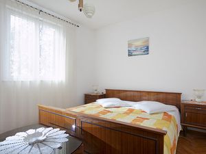 22645223-Ferienwohnung-5-Rabac-300x225-2