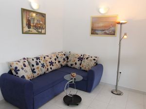 23678511-Ferienwohnung-6-Rabac-300x225-2