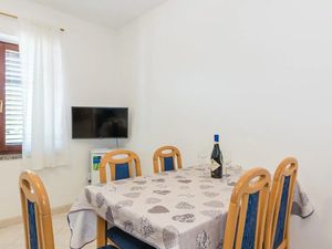 22454721-Ferienwohnung-6-Rabac-300x225-4