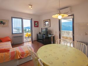 23933272-Ferienwohnung-4-Rabac-300x225-1