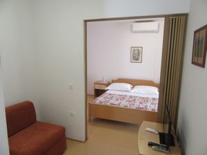 18559884-Ferienwohnung-2-Rabac-300x225-1