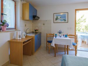 23726633-Ferienwohnung-2-Rabac-300x225-1