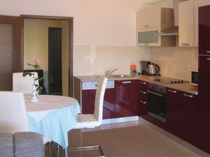 23949385-Ferienwohnung-4-Rabac-300x225-2