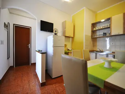 Ferienwohnung für 4 Personen (42 m²) in Rabac 3/10