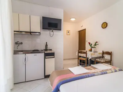 Ferienwohnung für 2 Personen (25 m²) in Rabac 8/10