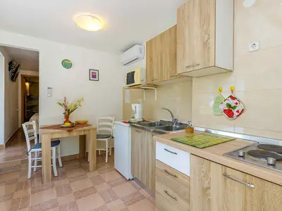 Ferienwohnung für 3 Personen (30 m²) in Rabac 9/10