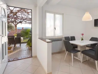 Ferienwohnung für 5 Personen (56 m²) in Rabac 7/10