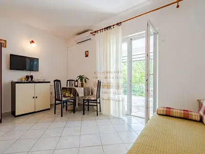 Ferienwohnung für 4 Personen in Račišće 5/10