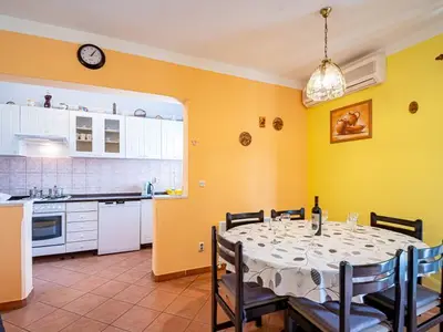 Ferienwohnung für 6 Personen in Račišće 8/10