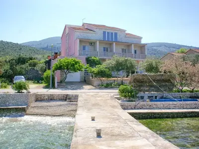 Ferienwohnung für 6 Personen in Račišće 1/10