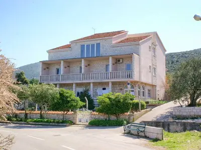 Ferienwohnung für 6 Personen in Račišće 2/10