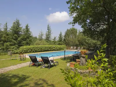 PoolOfHouse