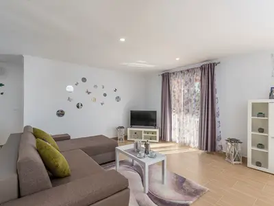 Ferienwohnung für 6 Personen (110 m²) in Radetići 6/10