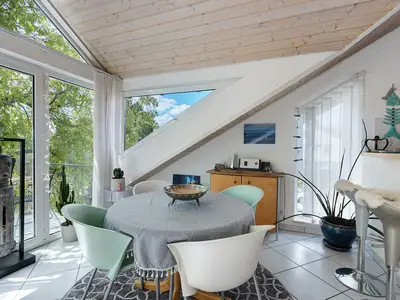 Photo, INSIDE, OUTSIDE