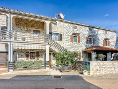 Ferienwohnung für 3 Personen (34 m²) in Zbandaj 2/10