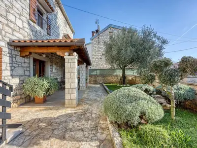 Ferienwohnung für 4 Personen (75 m²) in Zbandaj 4/10