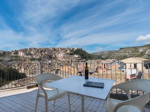 22960867-Ferienwohnung-2-Ragusa-300x225-3