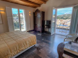 22960867-Ferienwohnung-2-Ragusa-300x225-4