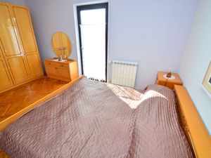 23844978-Ferienwohnung-4-Rakalj-300x225-1