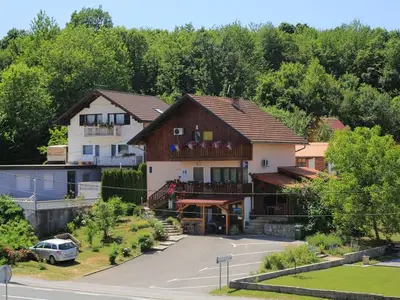 Ferienwohnung für 6 Personen in Rakovica 4/10