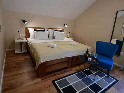 Ferienwohnung für 2 Personen in Rakovica 4/8
