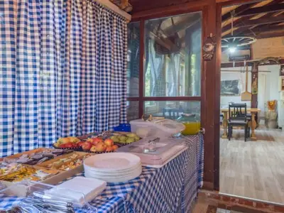 DiningRoom