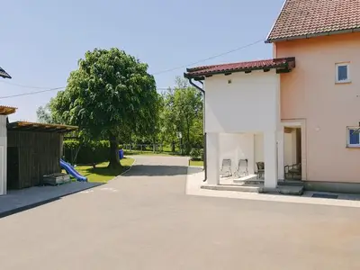 Ferienwohnung für 4 Personen in Rakovica 3/10