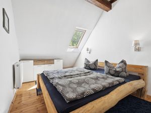 23765822-Ferienwohnung-4-Rambin auf Rügen-300x225-4