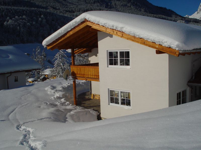 Watzmann-Appartement im Winter mit Terrasse